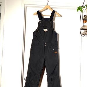 Women’s snowboarding ski bib